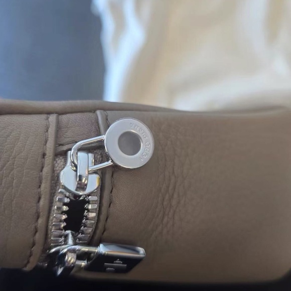 Loro Piana Pebbled Leather Vanity Case in Taupe - Picture 5 of 7